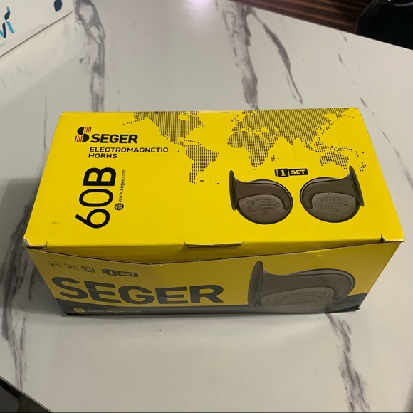 NEW Trumpet Car Horn Set High Low Tone 12 Volt Universal Fit Original 60B Series - Picture 12 of 15